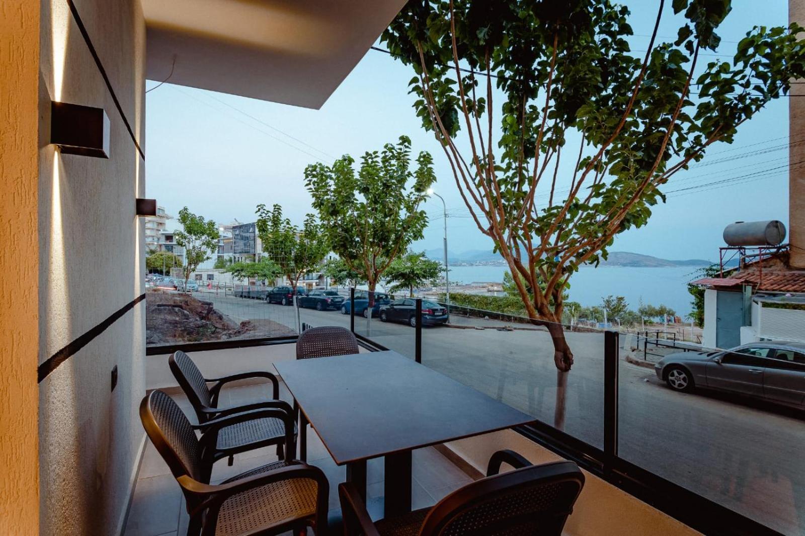 Gloal Suites & Residence Sarandë 外观 照片